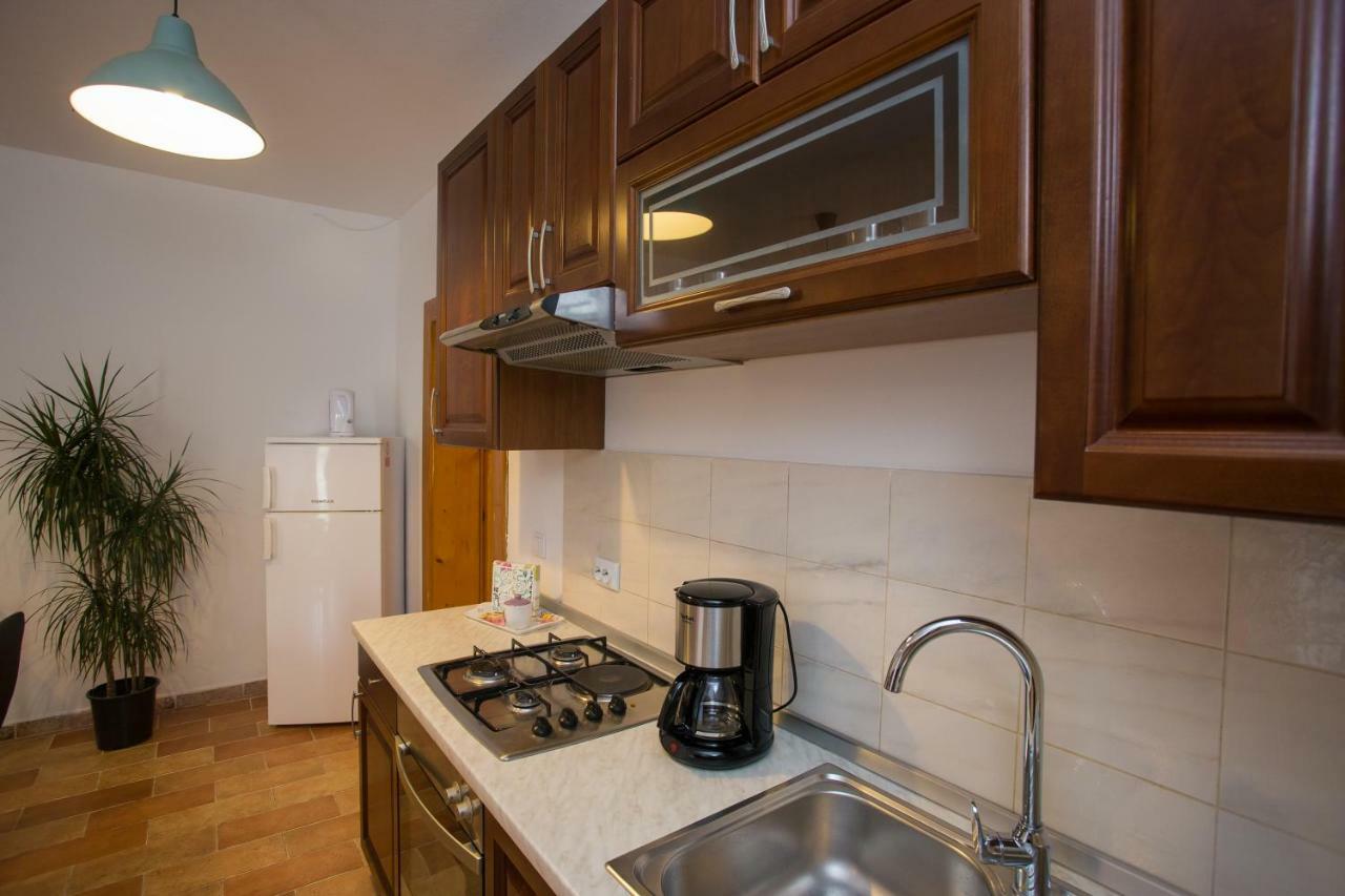 Apartmán Apartman Girasol Pula Exteriér fotografie