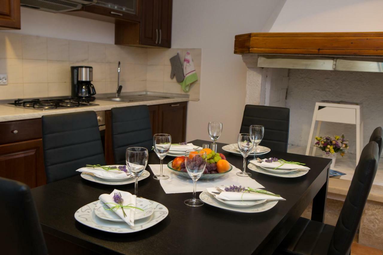 Apartman Girasol Pula Exteriér fotografie