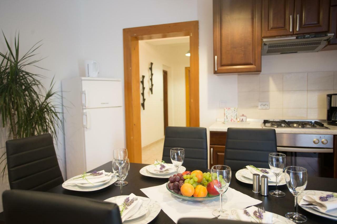 Apartmán Apartman Girasol Pula Exteriér fotografie